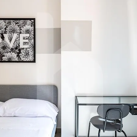 Homiday - New House - Aeroporto - Free Parking Pisa