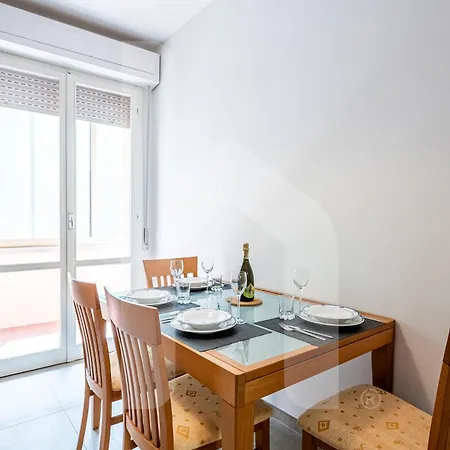 Homiday - New House - Aeroporto - Free Parking Pisa