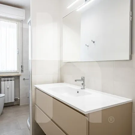 Homiday - New House - Aeroporto - Free Parking *