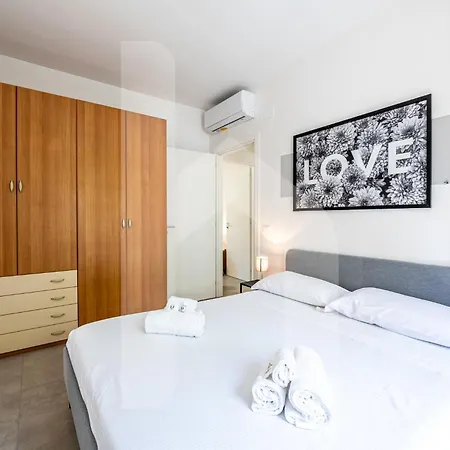 Homiday - New House - Aeroporto - Free Parking Pisa