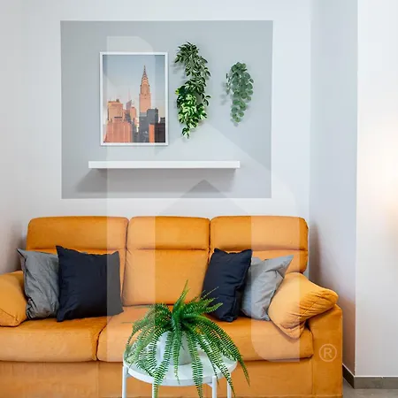 Homiday - New House - Aeroporto - Free Parking *