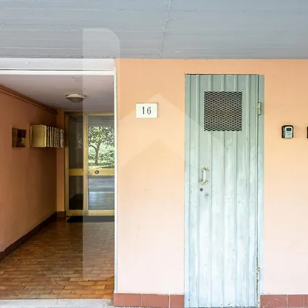Homiday - New House - Aeroporto - Free Parking Apartment